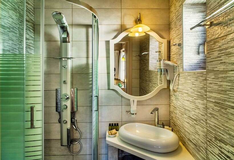 بنسيون Gioraldi Art