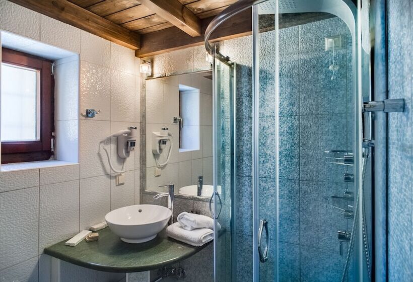 بنسيون Gioraldi Art