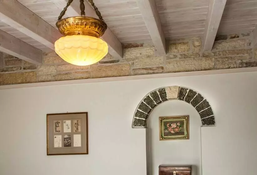 Majatalo Gioraldi Art