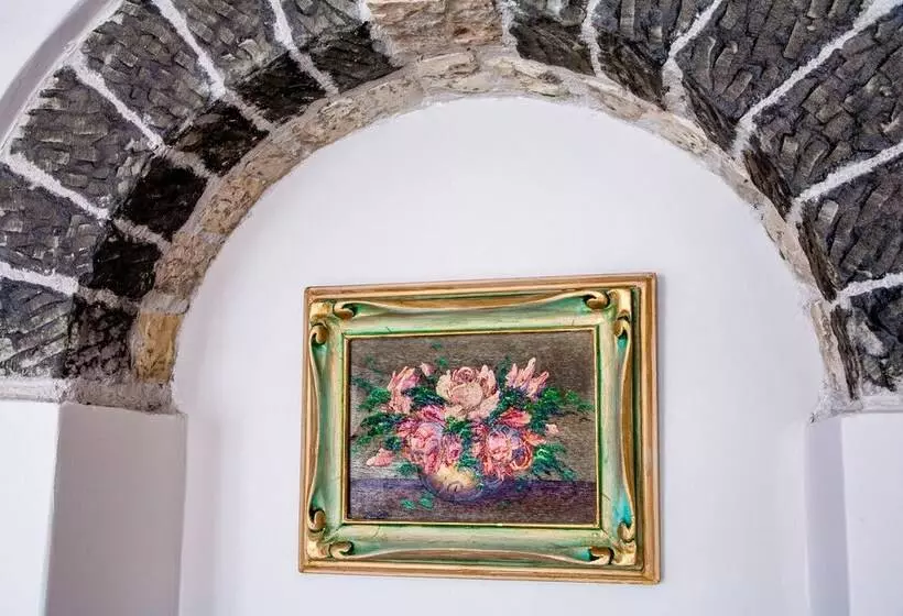 Majatalo Gioraldi Art