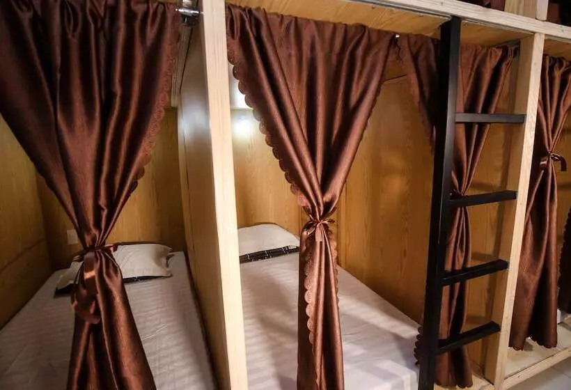 ペンション Sleep Box  Di Ngau Homestay Hue