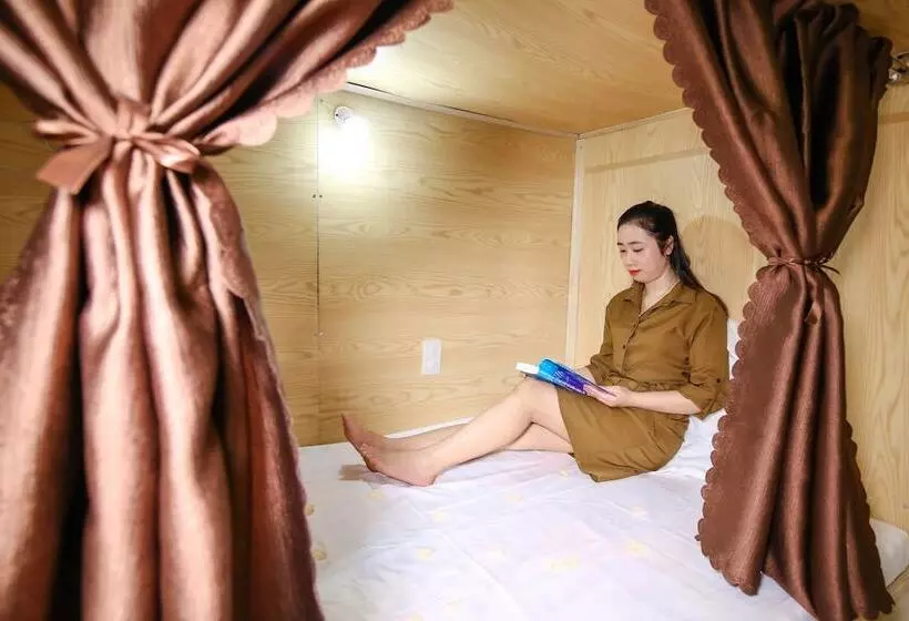 ペンション Sleep Box  Di Ngau Homestay Hue