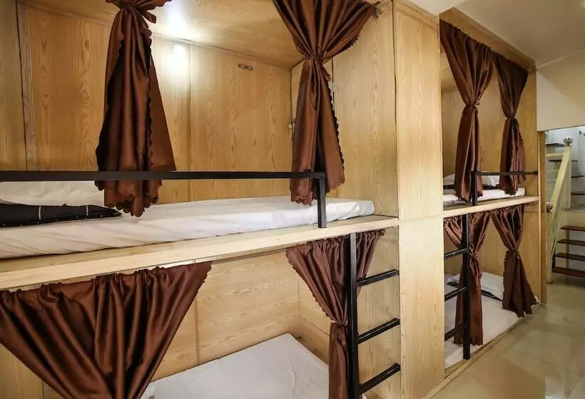 ペンション Sleep Box  Di Ngau Homestay Hue