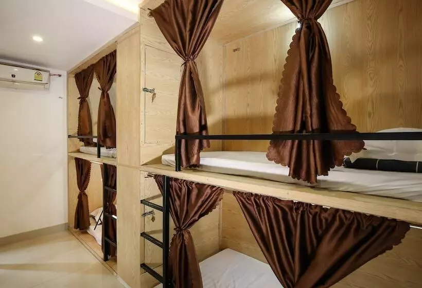 ペンション Sleep Box  Di Ngau Homestay Hue