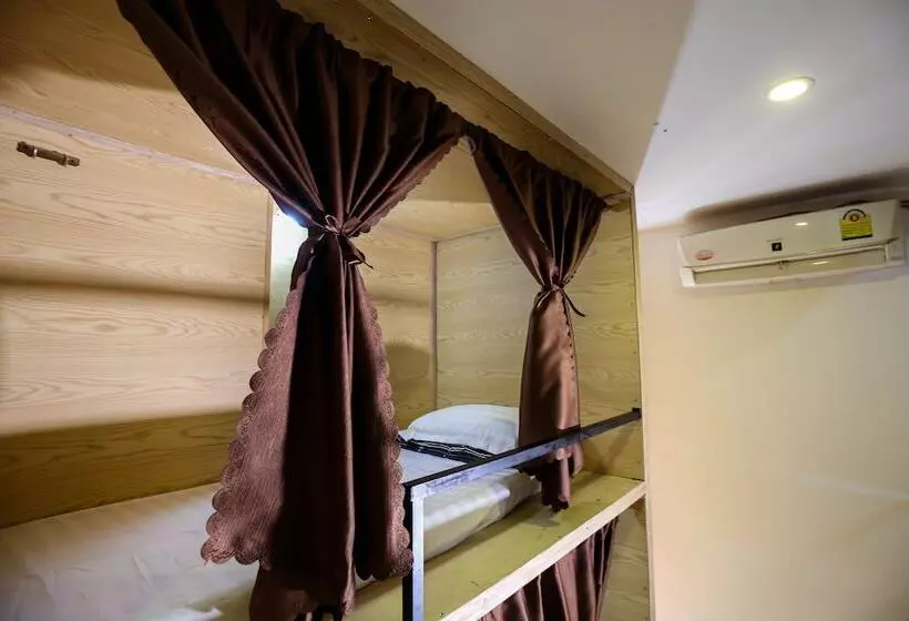 ペンション Sleep Box  Di Ngau Homestay Hue