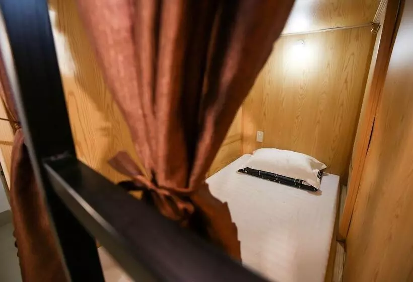 ペンション Sleep Box  Di Ngau Homestay Hue