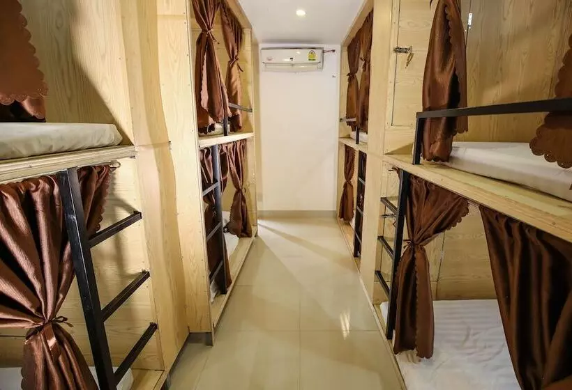 ペンション Sleep Box  Di Ngau Homestay Hue