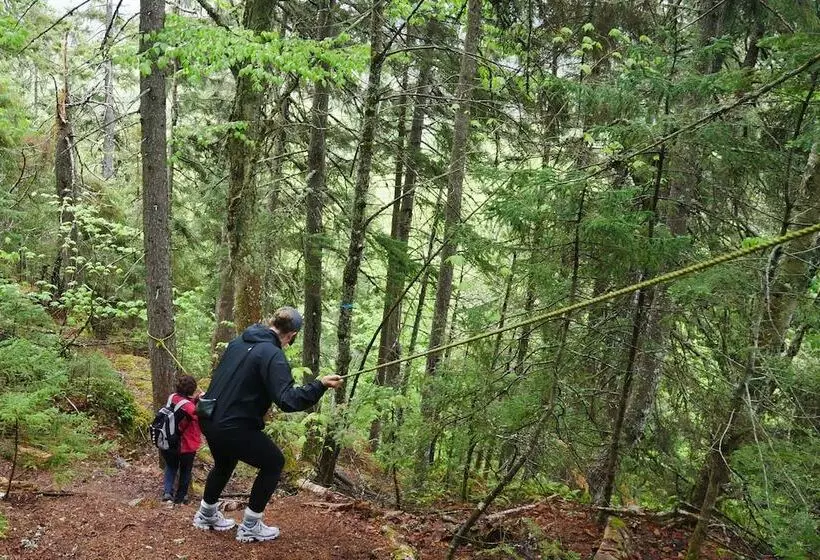 Aamiaismajoitus (B&B) L Ancien Presbytère De St Marcel