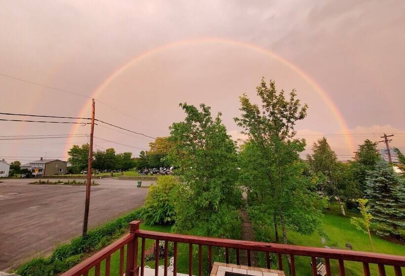 مبيت وإفطار L Ancien Presbytère De St Marcel