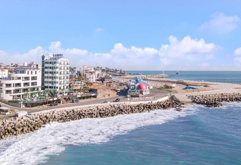 Gyeongju Neulsiwon Pension