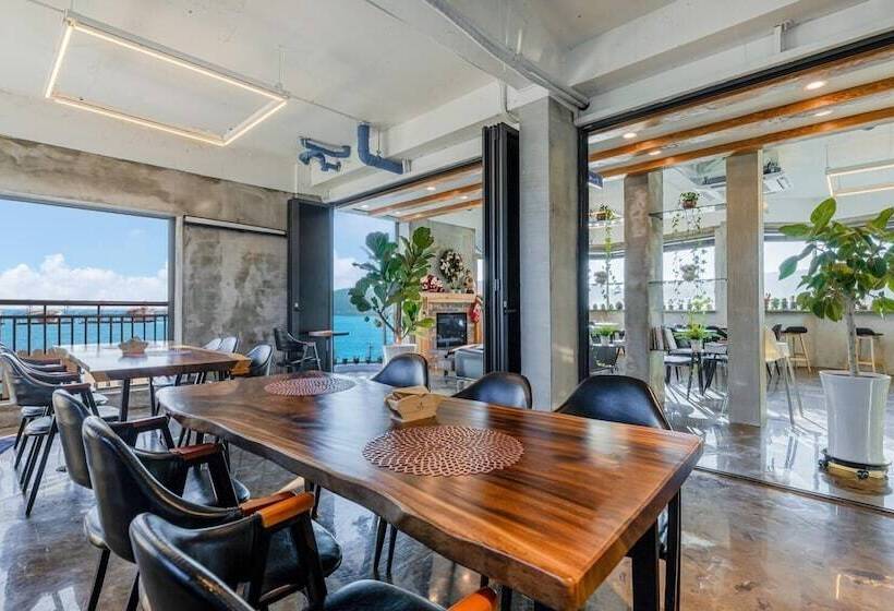 Gyeongju Neulsiwon Pension