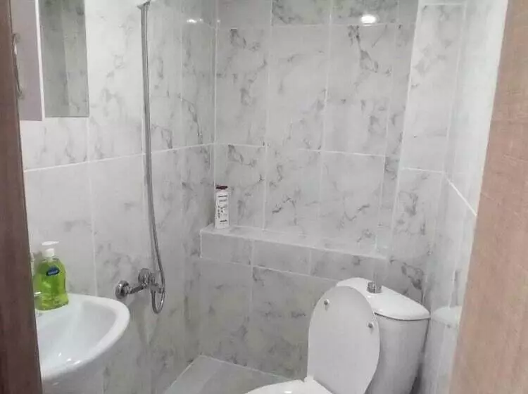 مسافرخانه Moonlight Ay Isigi