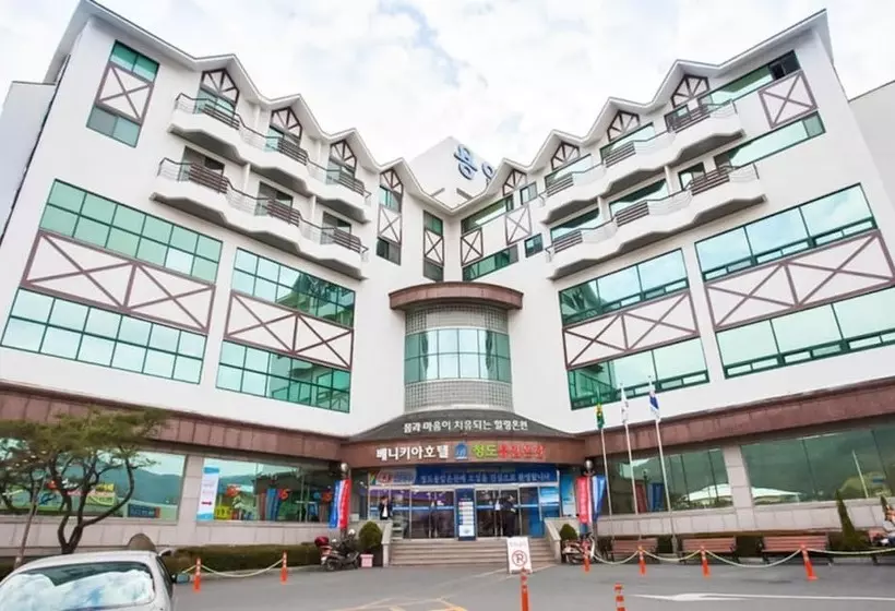 Hotelli Benikea Cheongdo Yongam Oncheon