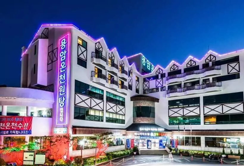 Hotelli Benikea Cheongdo Yongam Oncheon