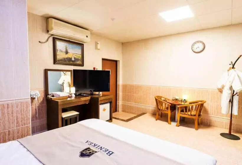 Hotelli Benikea Cheongdo Yongam Oncheon