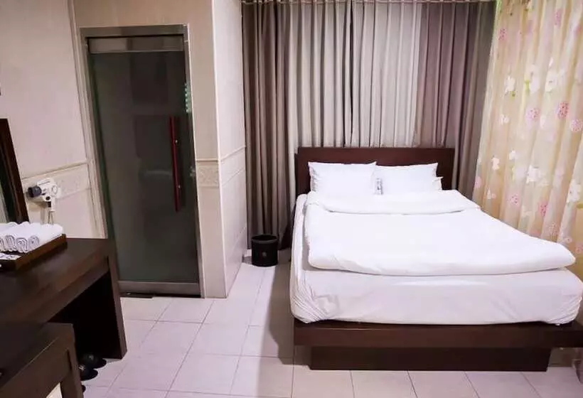 Hotelli Benikea Cheongdo Yongam Oncheon