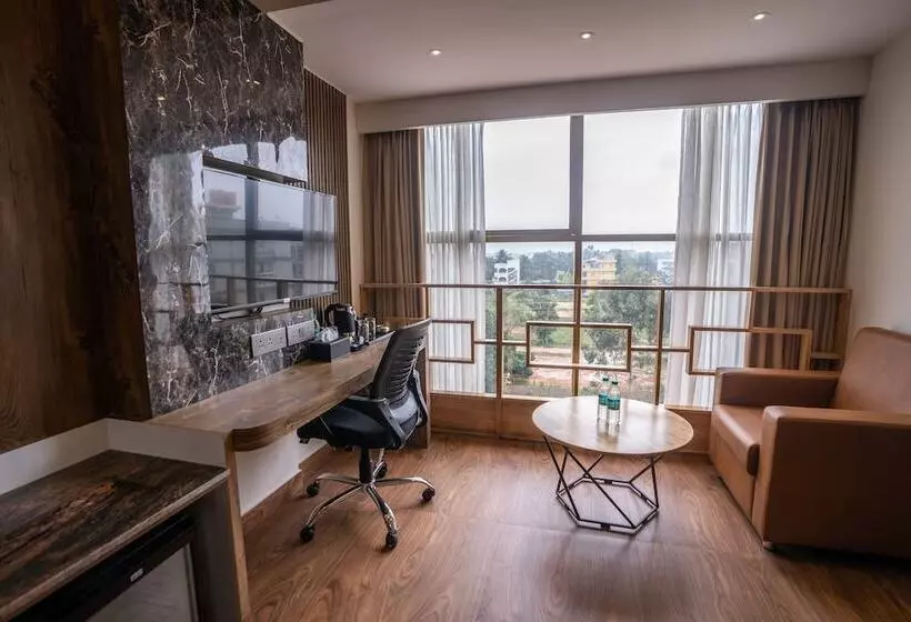 Hotelli Clarks Inn, Airport Bangalore