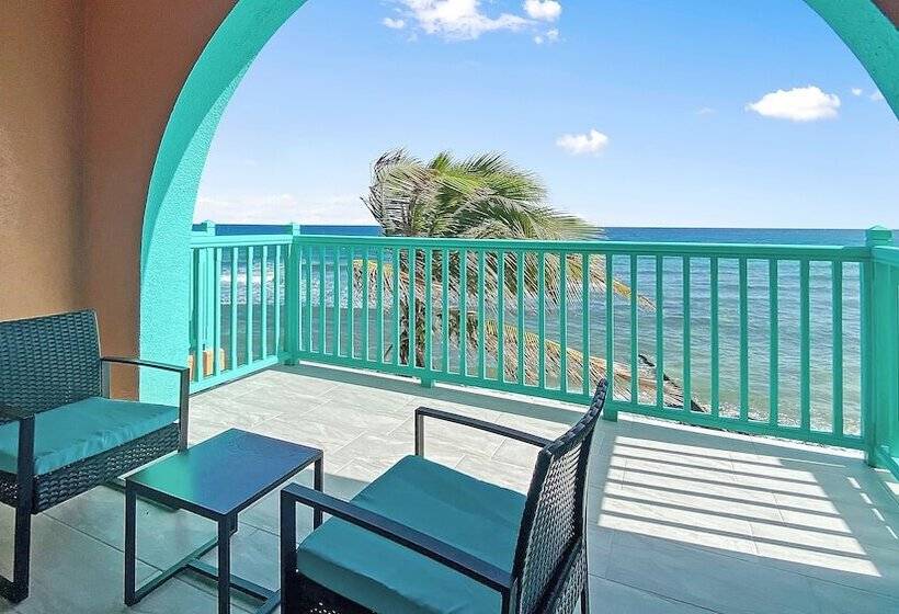 Grapetree Bay Hotel And Villas