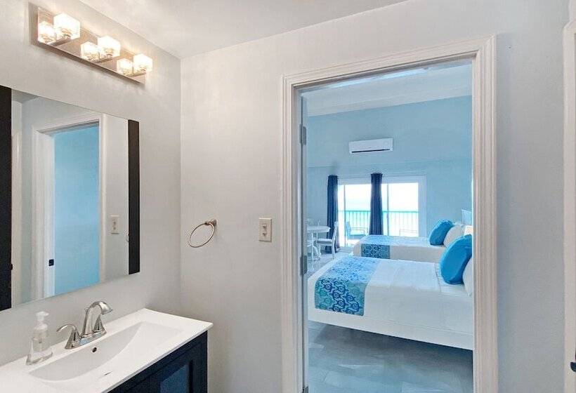 Grapetree Bay Hotel And Villas