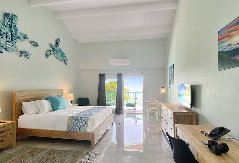 Grapetree Bay Hotel And Villas