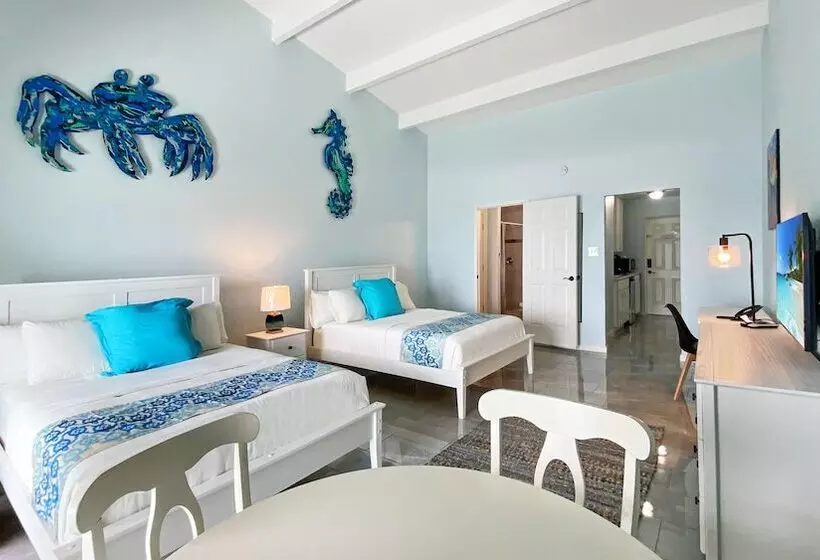 Grapetree Bay Hotel And Villas