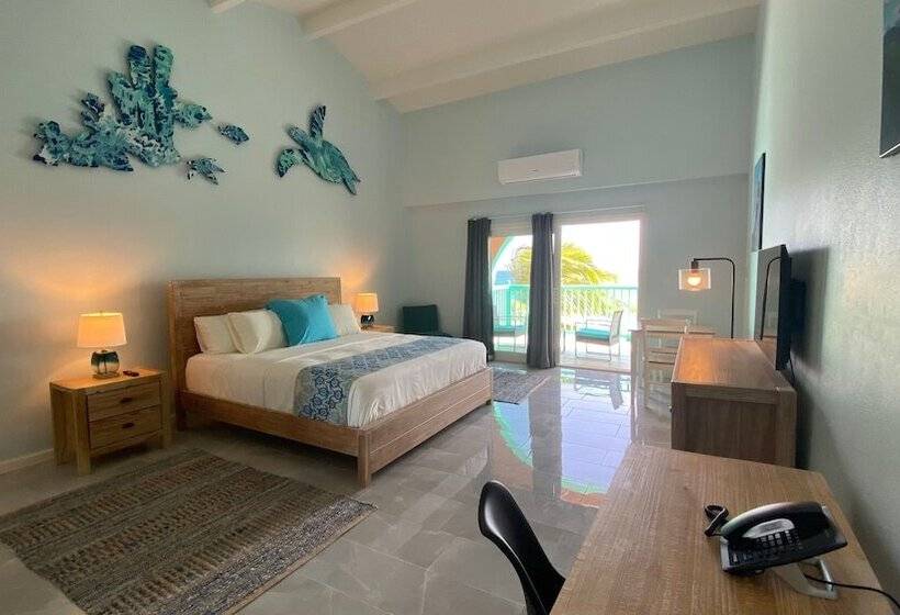 Grapetree Bay Hotel And Villas