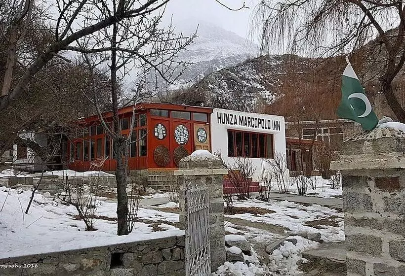 هتل Hunza Marcopolo Inn