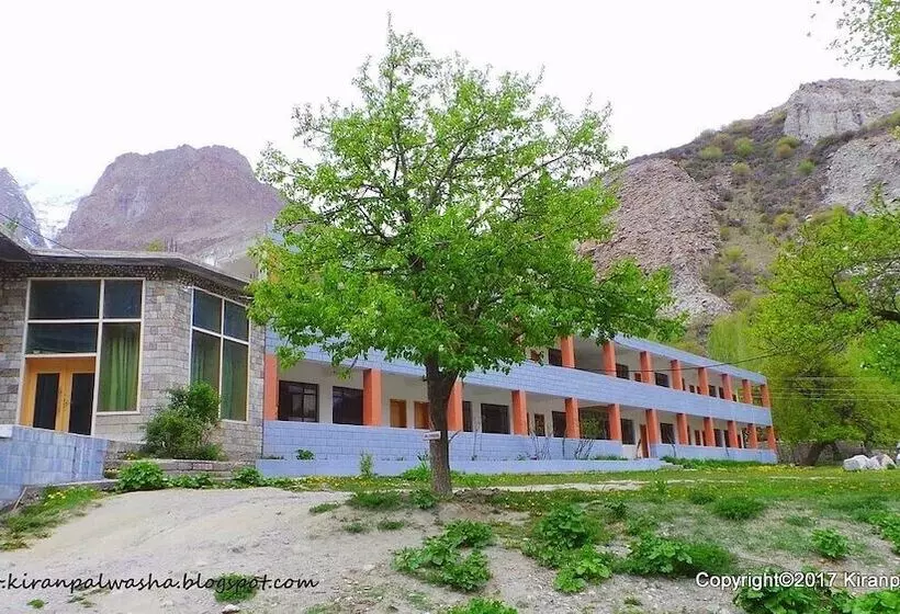 هتل Hunza Marcopolo Inn