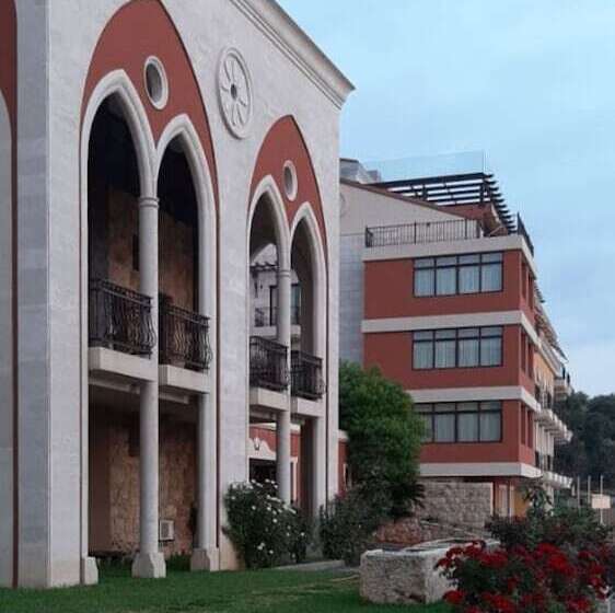 Hotel Majestic Byblos Grand