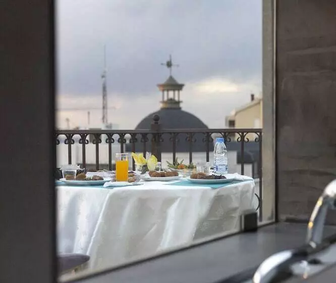 ホテル Majestic Byblos Grand