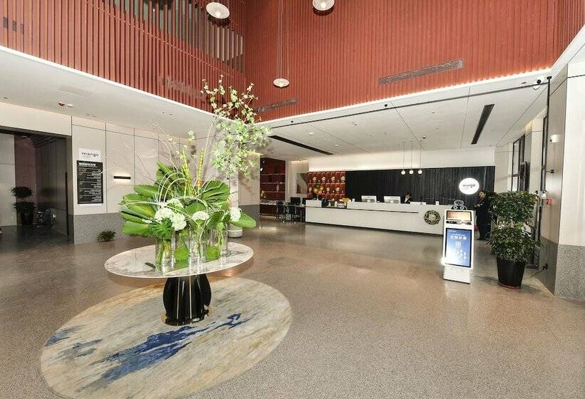 Отель Mango Crystal