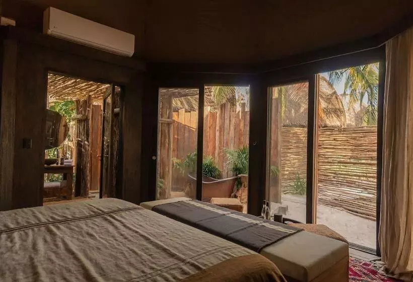 هتل Nomade Holbox