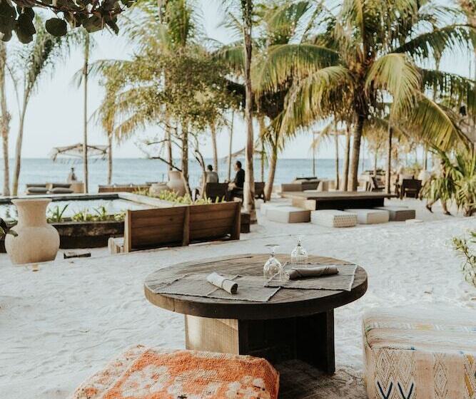 호텔 Nomade Holbox