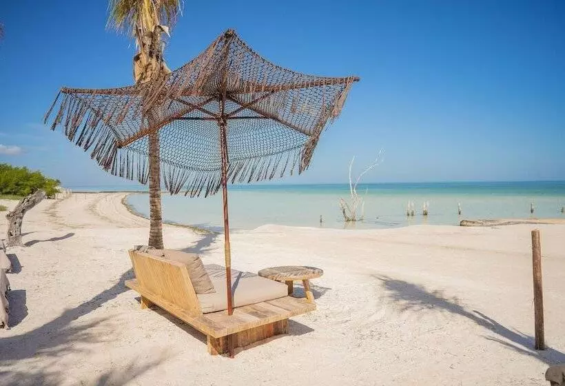 هتل Nomade Holbox