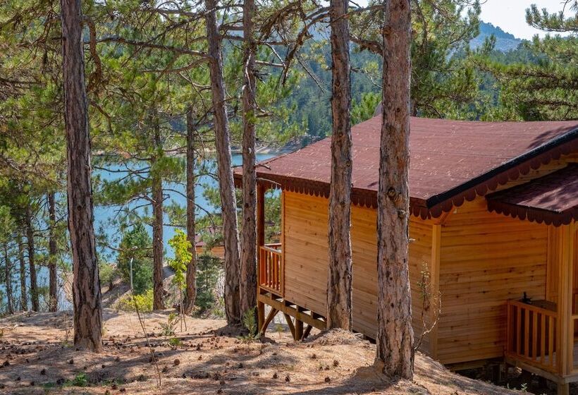 בית מלון כפרי Tahtalı Gol Evleri