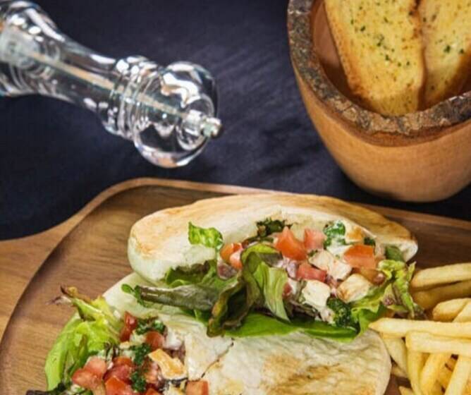 Hotel The Tree Riverside Kaeng Krachan