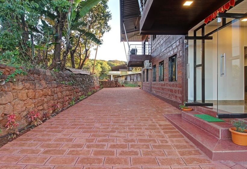 Hotel Treebo Raaya Regency