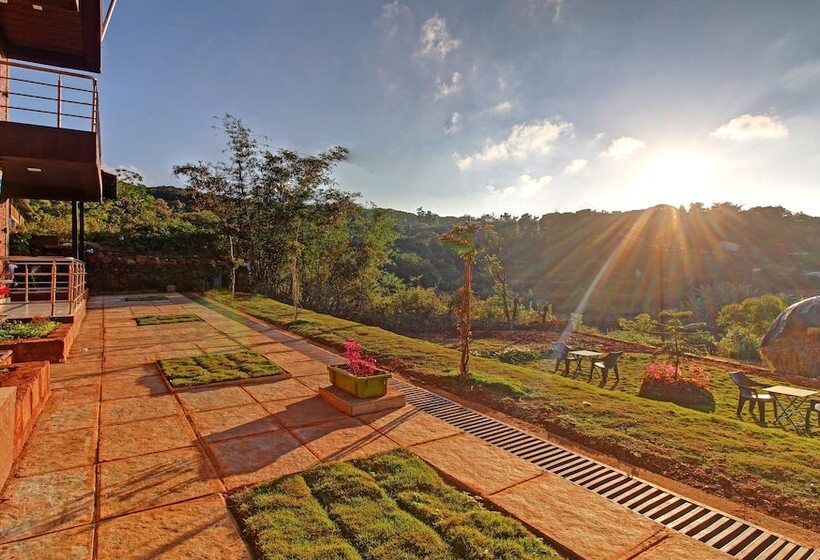 Hotel Treebo Raaya Regency