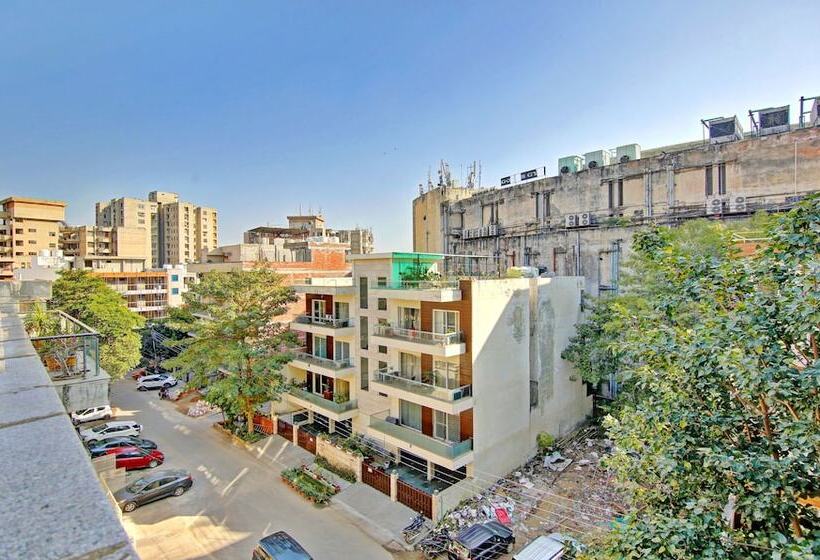 Hotel Treebo Sai Village Gold Souk   Sec 43