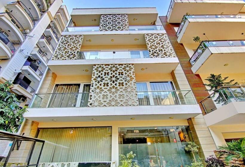 Hotel Treebo Sai Village Gold Souk   Sec 43