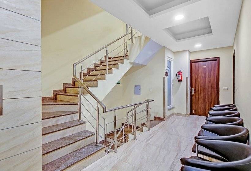 Hotel Treebo Sai Village Gold Souk   Sec 43