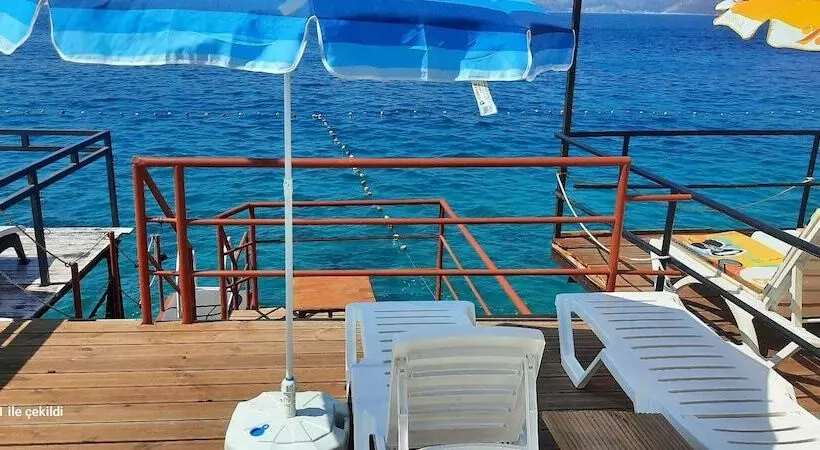 ホテル Yali Pansi̇yon