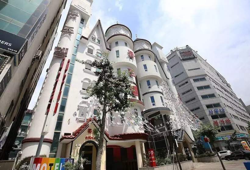 モーテル Cheongju Muze