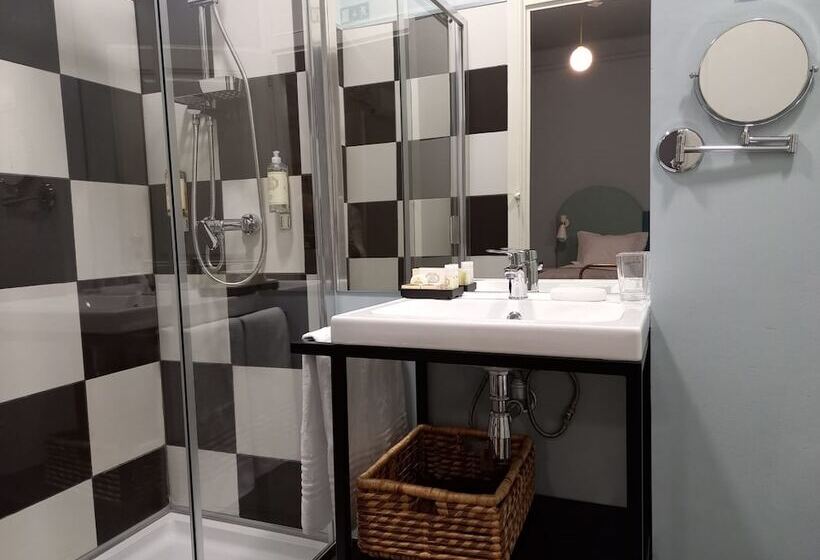 پانسیون Lr Guest House