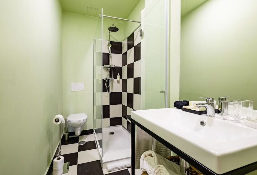 پانسیون Lr Guest House