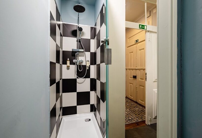 پانسیون Lr Guest House