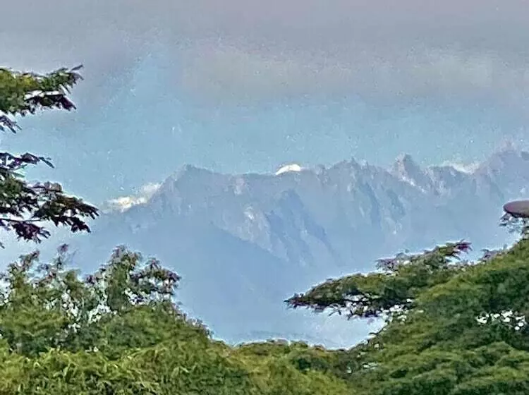 Rch Luxury Hotel & Pool