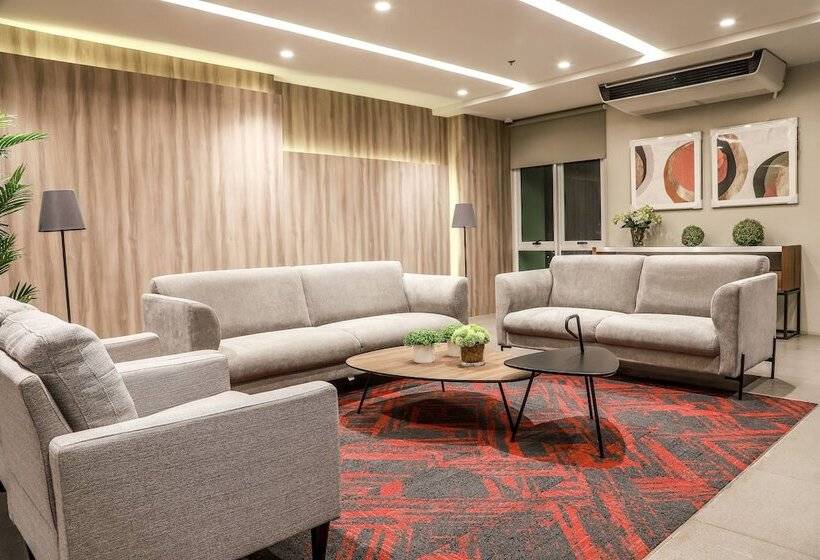 Sotogrande Hotel Katipunan