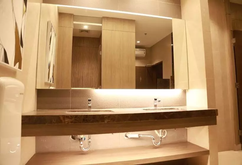 Sotogrande Hotel Katipunan