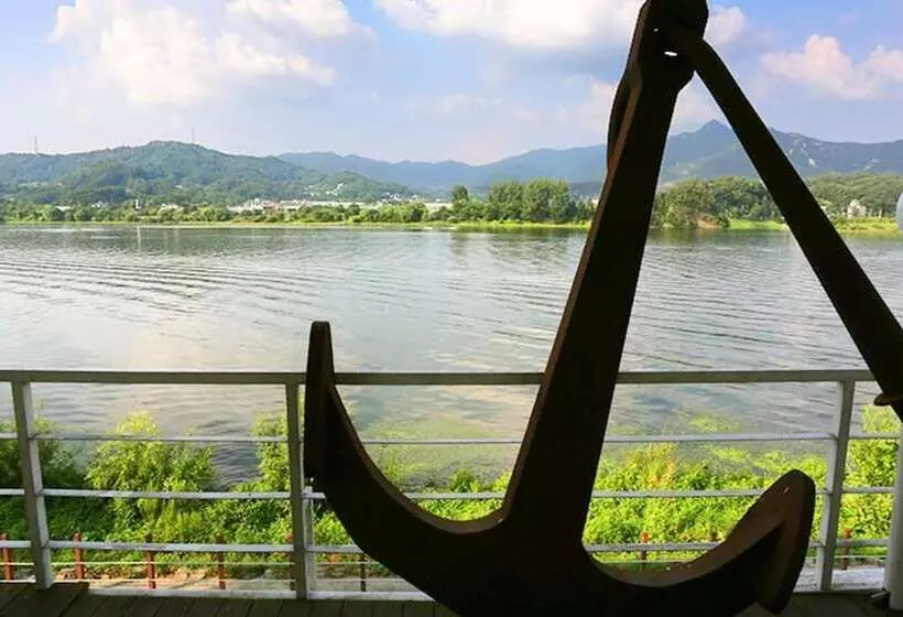 Yangpyeong Ganggaui Achim Pension